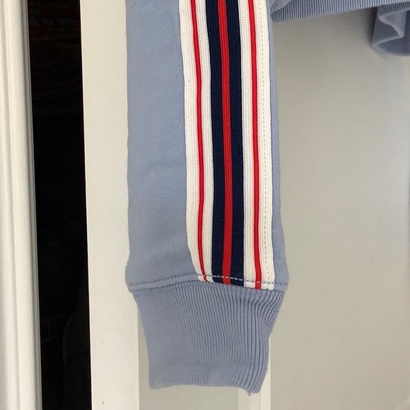 Aritzia TNA hoodie - Picture 3 of 4